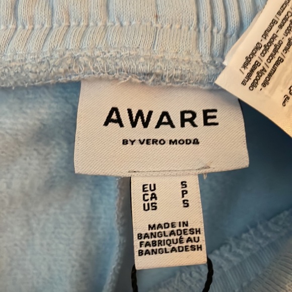 BNWT - sky blue sweat pants - size S drawstring waist, elastic cuff ankle - Picture 5 of 6